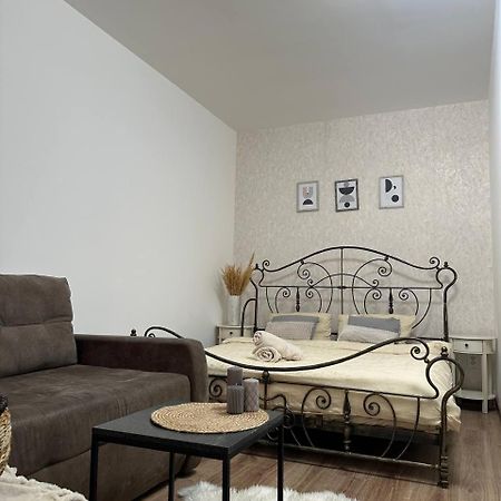 Rynok Square Apartment Lviv Exterior photo